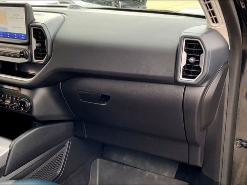 Used 2024 Ford Bronco Sport Outer Banks w/ Tech Package image 19