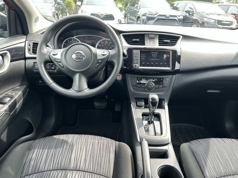 Used 2019 Nissan Sentra SV FWD image 14