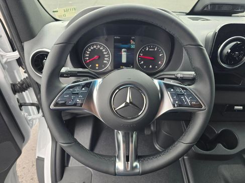 New 2026 Mercedes-Benz Sprinter 2500 image 33