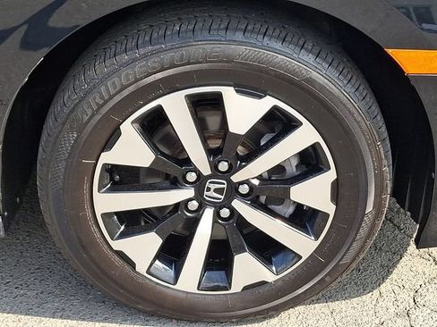 Certified 2026 Honda Odyssey EX-L image 8