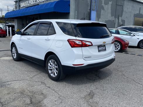 Used 2020 Chevrolet Equinox LS image 10