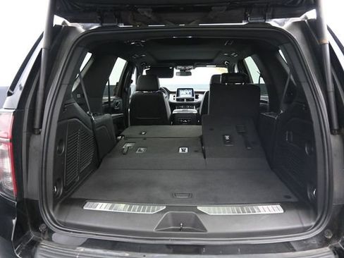 Used 2023 Chevrolet Tahoe RST AWD/4WD image 37