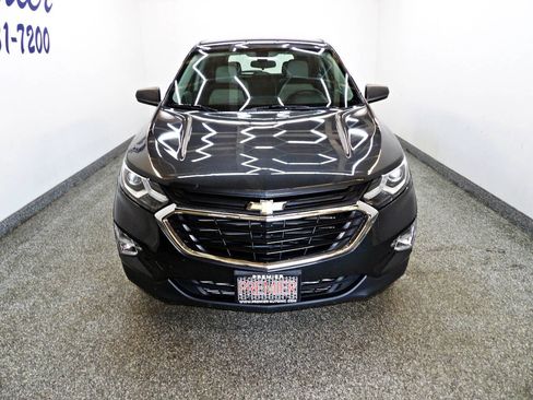 Used 2019 Chevrolet Equinox LS FWD image 2