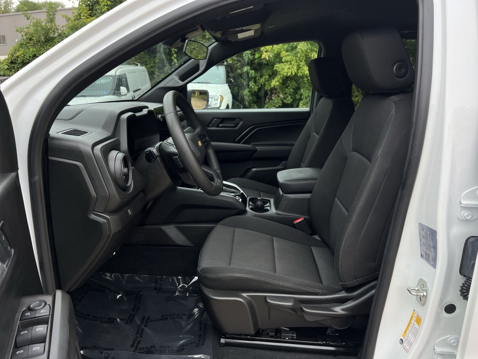 Used 2025 Chevrolet Colorado W/T RWD image 18