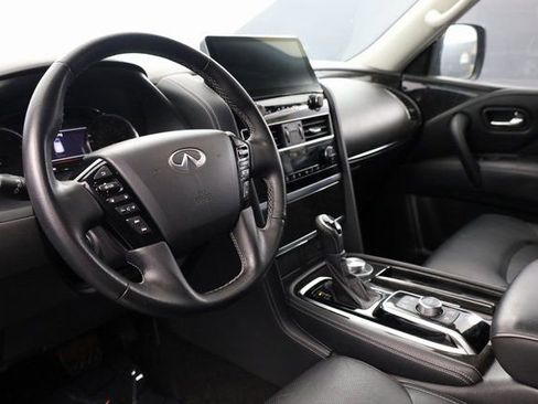Used 2024 INFINITI QX80 Luxe image 10