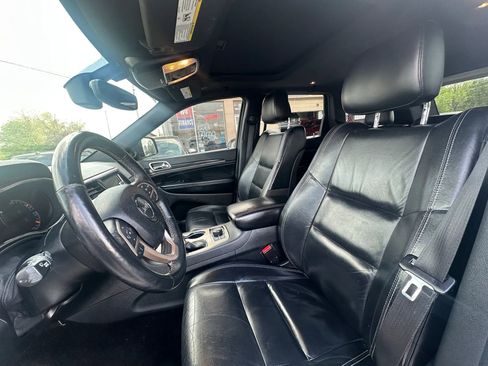 Used 2017 Jeep Grand Cherokee Limited AWD/4WD image 14