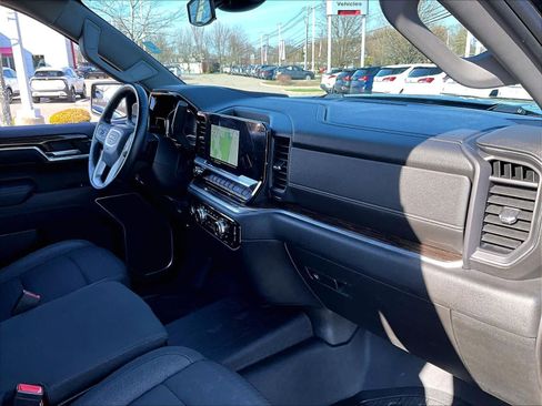 Used 2023 GMC Sierra 1500 Elevation w/ LPO, Elevation Black Package image 14