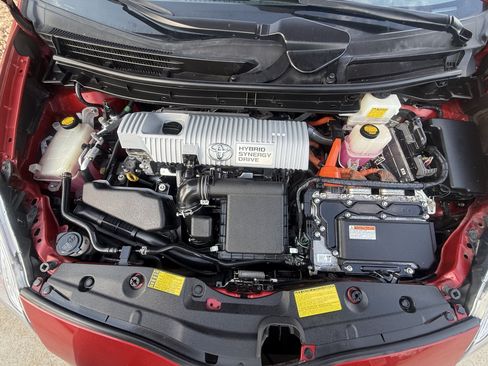 Used 2013 Toyota Prius Four FWD image 21
