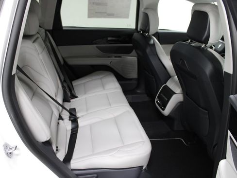 New 2026 Lincoln Nautilus Premier image 31