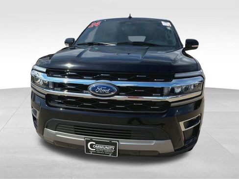 Used 2024 Ford Expedition Max Limited image 3
