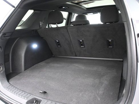 Used 2025 Chevrolet Equinox LT w/ Safety and Technology Package AWD/4WD image 13