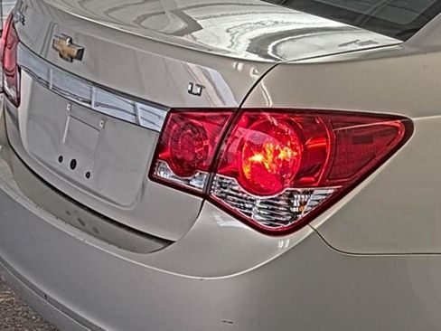 Used 2012 Chevrolet Cruze LT FWD image 7