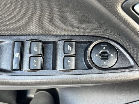 Used 2017 Ford Focus SEL w/ Cold Weather Package image 13