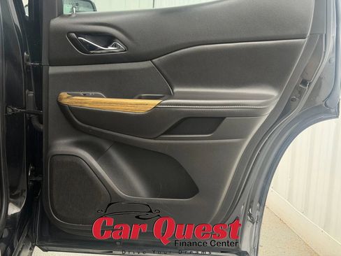 Used 2019 GMC Acadia Denali w/ Technology Package AWD/4WD image 19