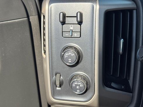 Used 2018 GMC Sierra 1500 Denali w/ Denali Ultimate Package AWD/4WD image 13