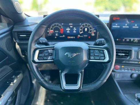 Used 2024 Ford Mustang Coupe RWD image 21