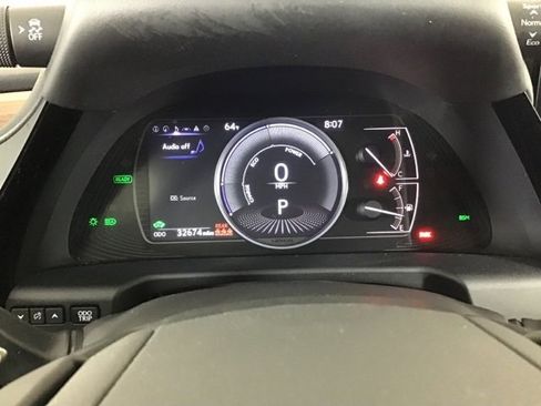 Used 2023 Lexus ES 300h w/ Premium Package image 15