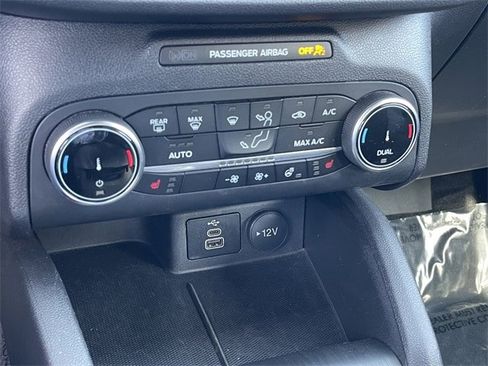 Used 2024 Ford Escape ST-Line image 19