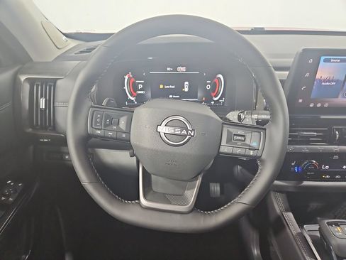 New 2026 Nissan Pathfinder Platinum AWD/4WD image 15