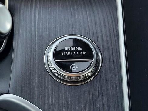 Used 2025 Mercedes-Benz GLC 43 AMG 4MATIC image 24