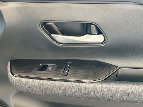 Used 2026 Nissan Kicks SV FWD image 19