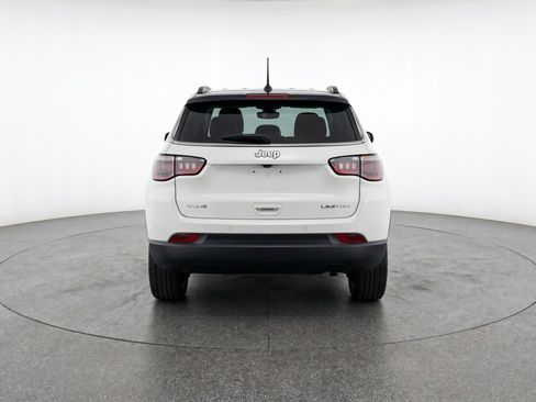 Used 2025 Jeep Compass Limited AWD/4WD image 7