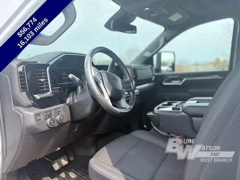 Used 2025 Chevrolet Silverado 2500 LT w/ Trail Boss Package AWD/4WD image 11