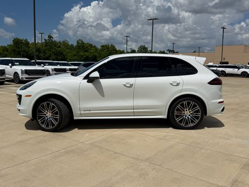 Used 2017 Porsche Cayenne GTS AWD/4WD image 2