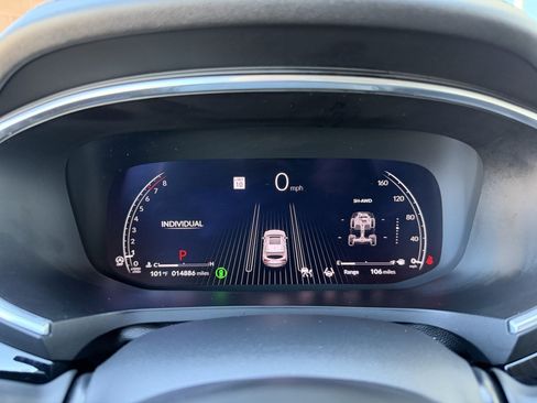 Used 2024 Acura MDX SH-AWD w/ Advance Package image 17