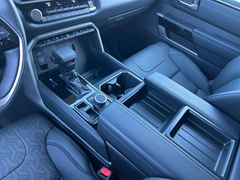 Used 2022 Toyota Tundra Limited w/ TRD Off-Road Package image 20