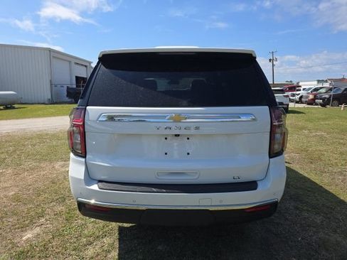 Used 2023 Chevrolet Tahoe LT w/ Luxury Package image 4