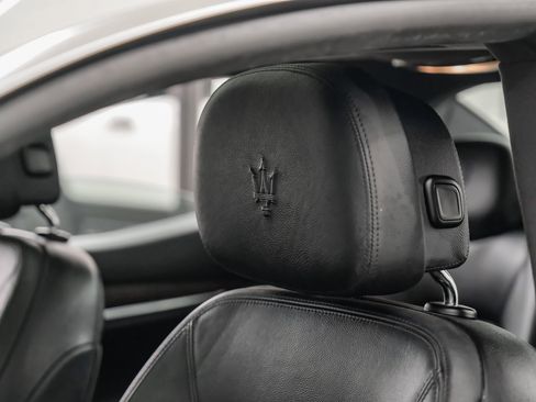 Used 2018 Maserati Ghibli S image 48