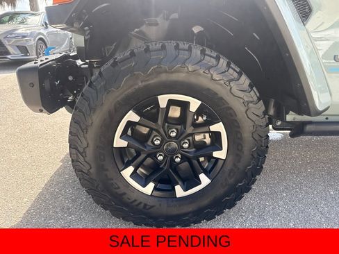Used 2024 Jeep Wrangler Unlimited Rubicon 4xe AWD/4WD image 10
