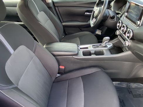 Used 2025 Nissan Sentra SV image 11