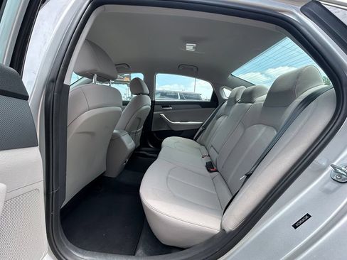 Used 2018 Hyundai Sonata SE FWD image 8