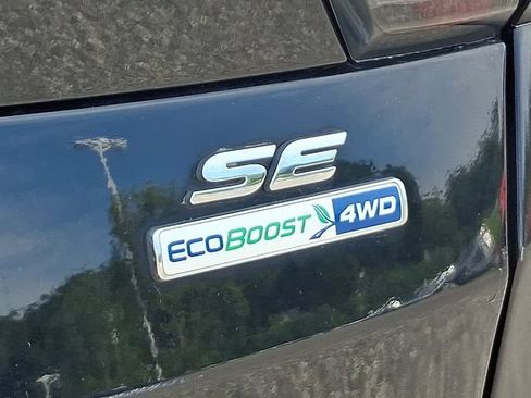 Used 2017 Ford Escape SE w/ SE Sport Appearance Package AWD/4WD image 32