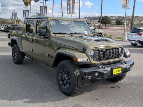 New 2026 Jeep Gladiator Sport image 4