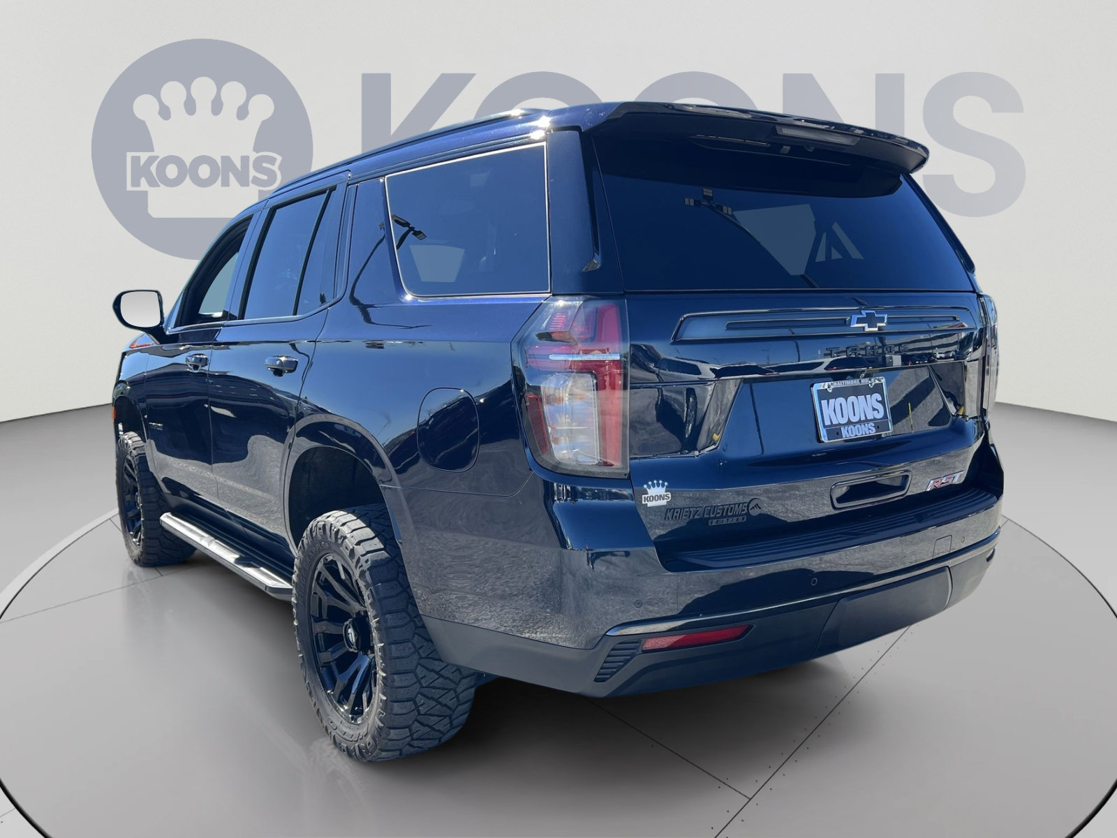 Used 2021 Chevrolet Tahoe RST w/ Luxury Package AWD/4WD image 4