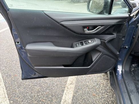 Used 2023 Subaru Outback Premium image 34