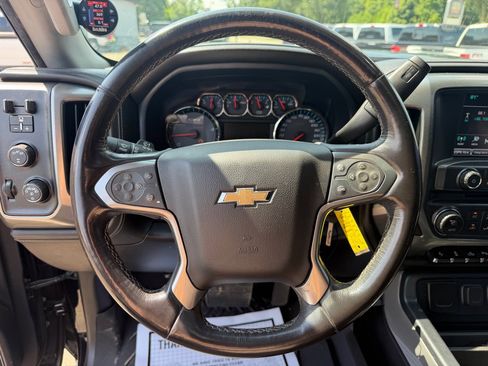 Used 2018 Chevrolet Silverado 2500 LTZ AWD/4WD image 23