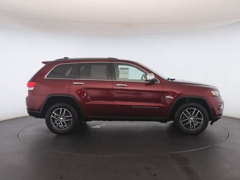 Used 2018 Jeep Grand Cherokee Limited AWD/4WD image 23