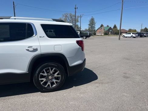 Used 2023 GMC Acadia SLT AWD/4WD image 7