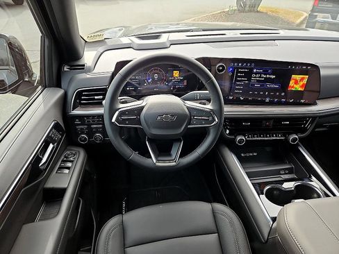 New 2026 Chevrolet Suburban Z71 w/ Comfort Package image 13