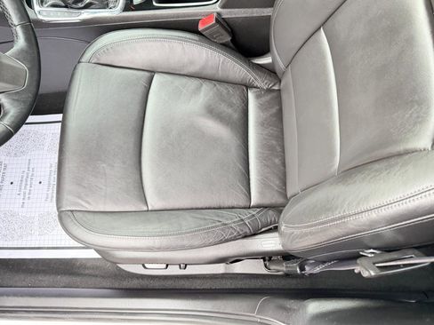 Used 2017 Chevrolet Cruze Premier FWD image 15