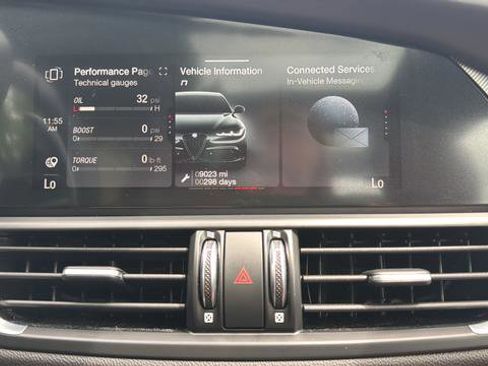 Used 2024 Alfa Romeo Giulia Veloce AWD/4WD image 26