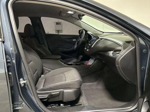 Used 2020 Chevrolet Malibu LS FWD image 21