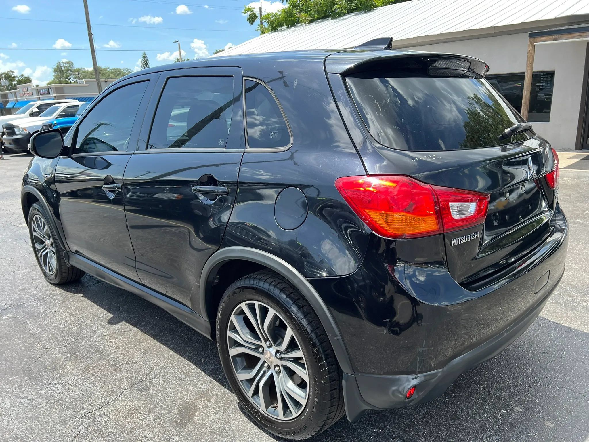 Used 2017 Mitsubishi Outlander Sport ES FWD image 7