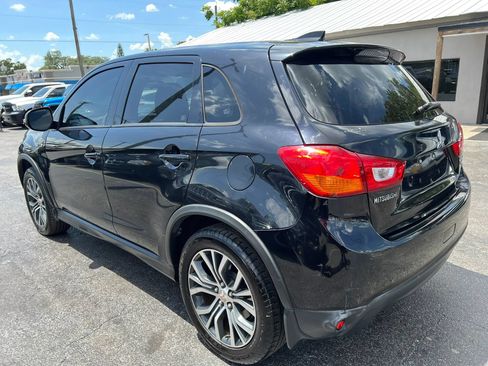 Used 2017 Mitsubishi Outlander Sport ES FWD image 7
