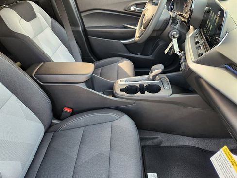 New 2026 Chevrolet Trax LS w/ LS Convenience Package image 10