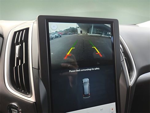 Used 2024 Ford Edge SEL image 20